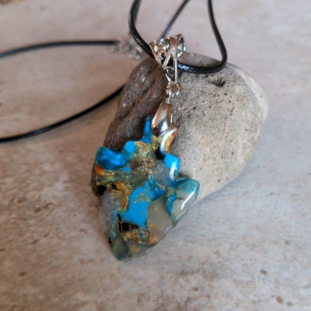 Faux Stone Arrowhead Necklace